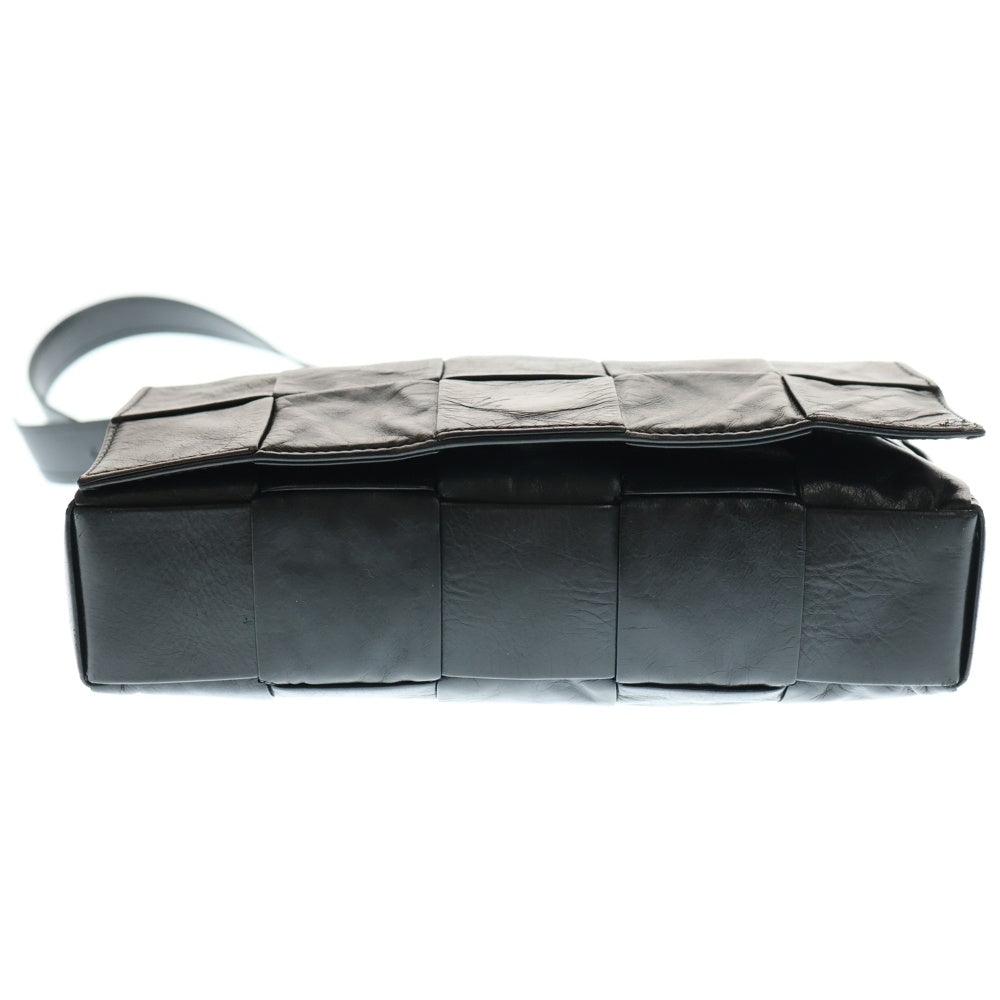 BOTTEGA VENETA(ボッテガヴェネタ) スモールカセット マキシイントレチャート ショルダーバッグ ミニバッグ レザー シルバー金具 ブラック 717587