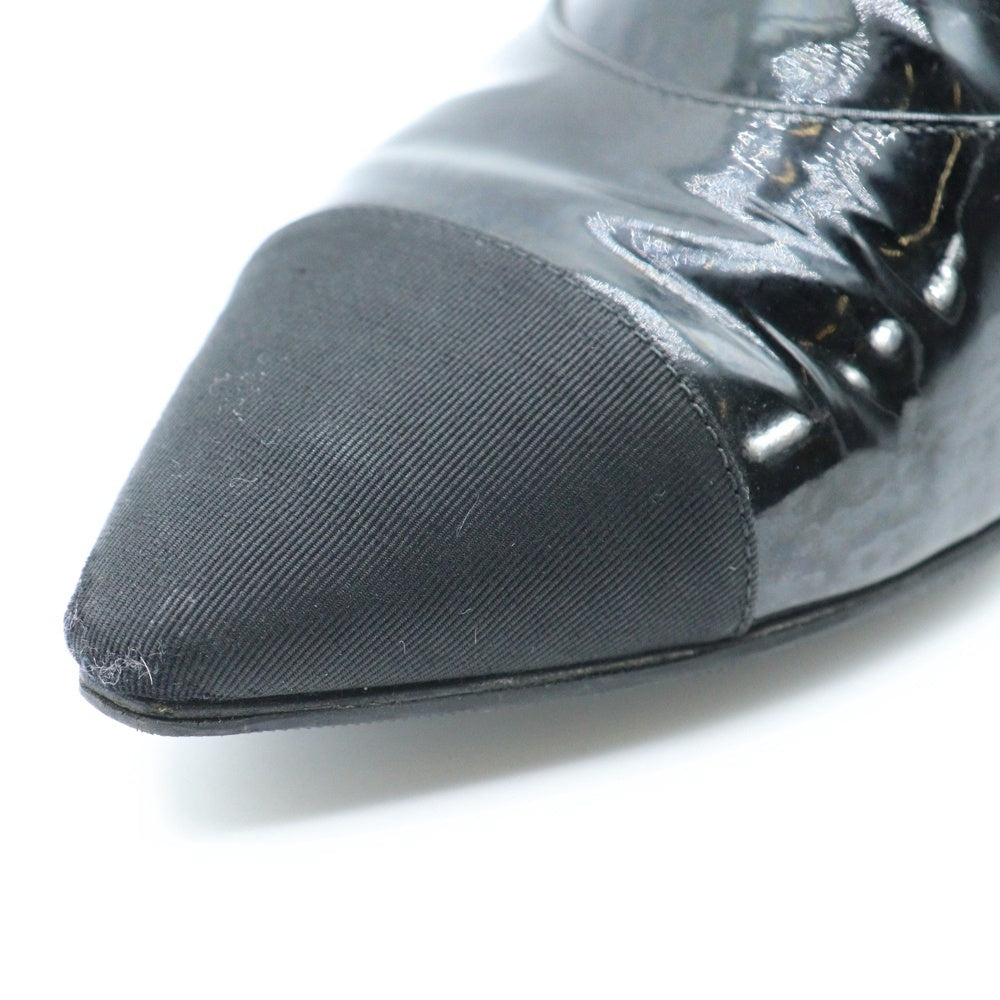 CHANEL(シャネル) ヒールロゴプレート パテントレザー サイドゴア ポインテッドトゥ ショートブーツ シューズ ブラック レディース