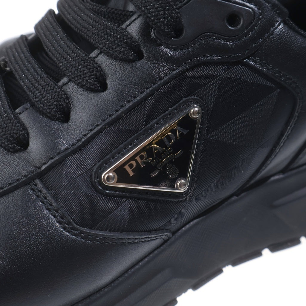PRADA(プラダ) Re-Nylon リナイロン ロゴプレート ローカットシューズ スニーカー ブラック 2EE390