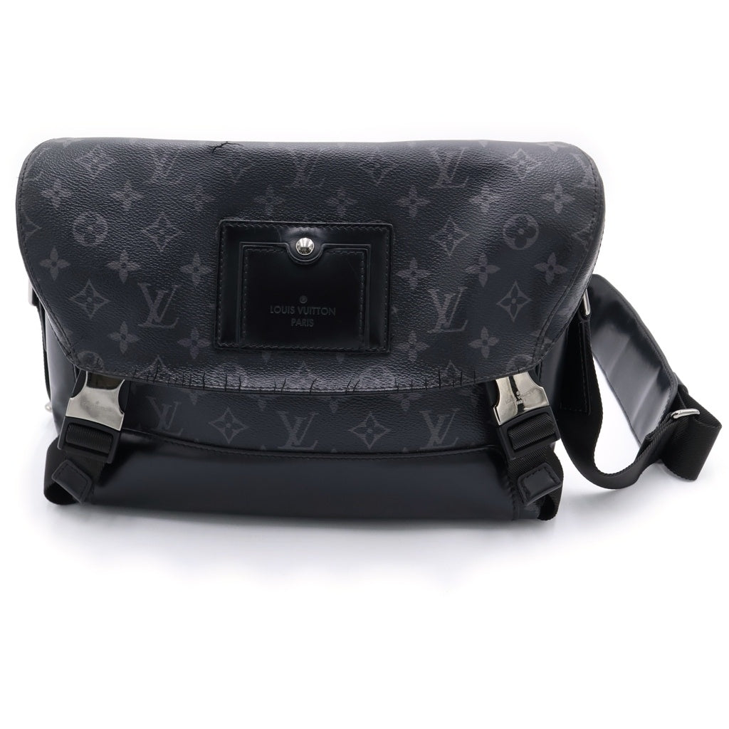 LOUIS VUITTON(ルイヴィトン) モノグラムエクリプス メッセンジャー・ヴォワヤージュ ショルダーバッグ ブラック レザー×PVC M40511 シルバー金具