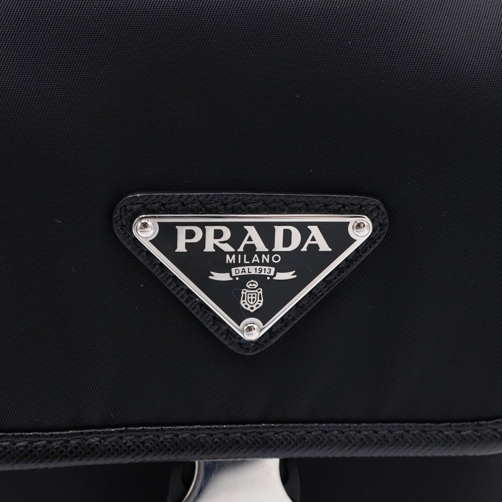 PRADA(プラダ) ショルダーバック トライアングルロゴ Re-Nylon ナイロン サフィアーノ ブラック 2VD043