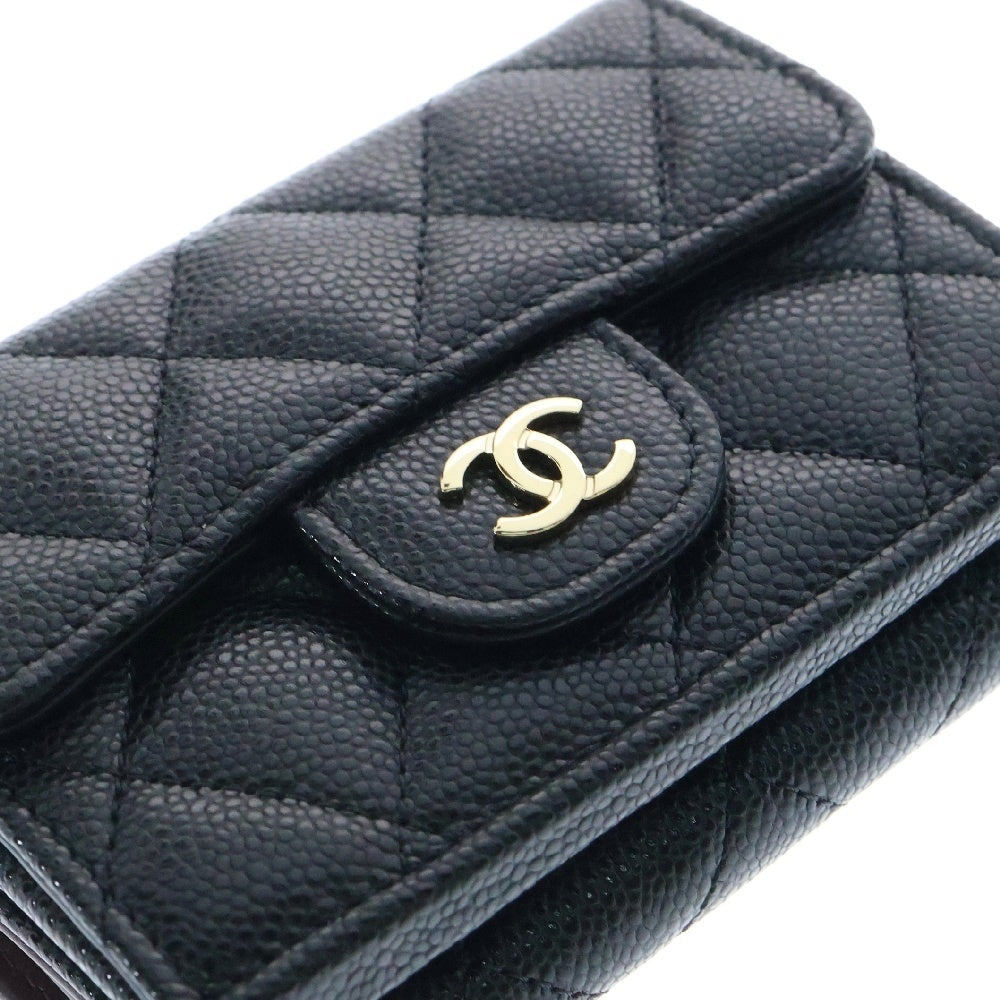 CHANEL(シャネル) 三つ折り財布 マトラッセ クラシック スモールウォレット 黒 キャビアスキン ゴールド金具 AP0230