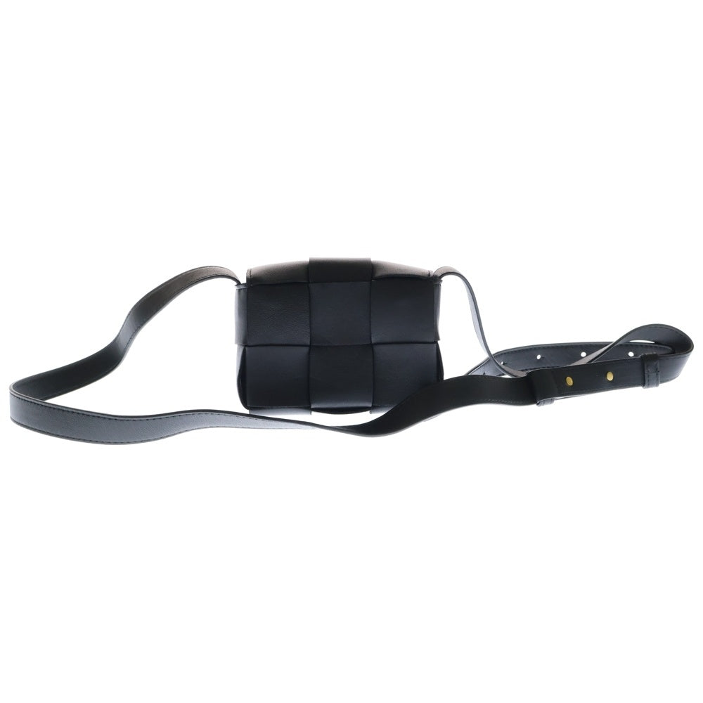 BOTTEGA VENETA(ボッテガヴェネタ) キャンディ カセット ミニ ショルダーバッグ ブラック ゴールド金具 レザー 666688VMAY18425