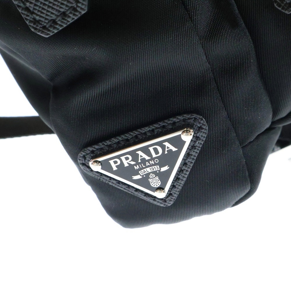 PRADA(プラダ) テスート ショルダーバッグ ブラック シルバー金具 ロゴ三角プレート ナイロン 2VH043