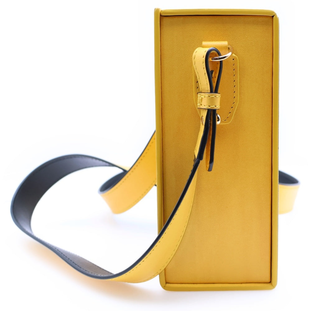FENDI(フェンディ) ロゴ ボックス レザーショルダーバッグ