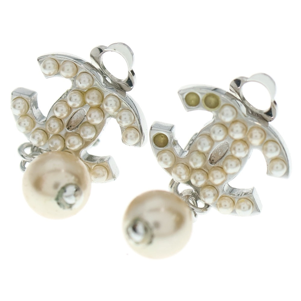 CHANEL(シャネル) ココマーク フェイクパール スイング イヤリング 05V シルバー GP