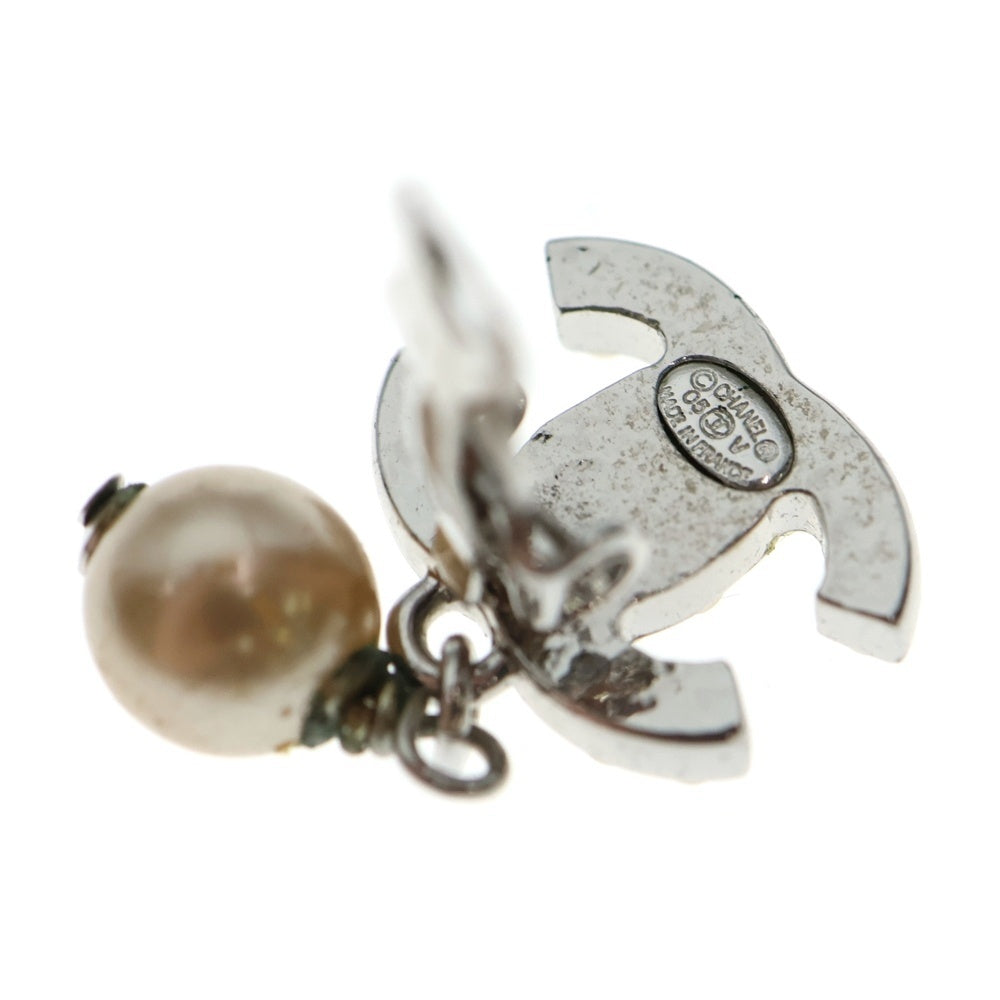 CHANEL(シャネル) ココマーク フェイクパール スイング イヤリング 05V シルバー GP