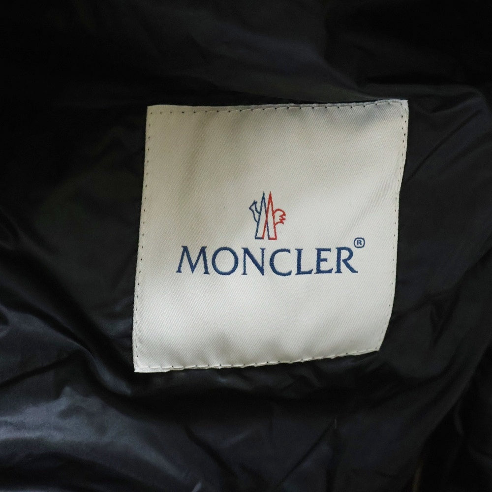 MONCLER(モンクレール) RIGEL リゲル ワッペンロゴ ジップアップ ライトダウン ジャケット ブラック 310914132899 53279