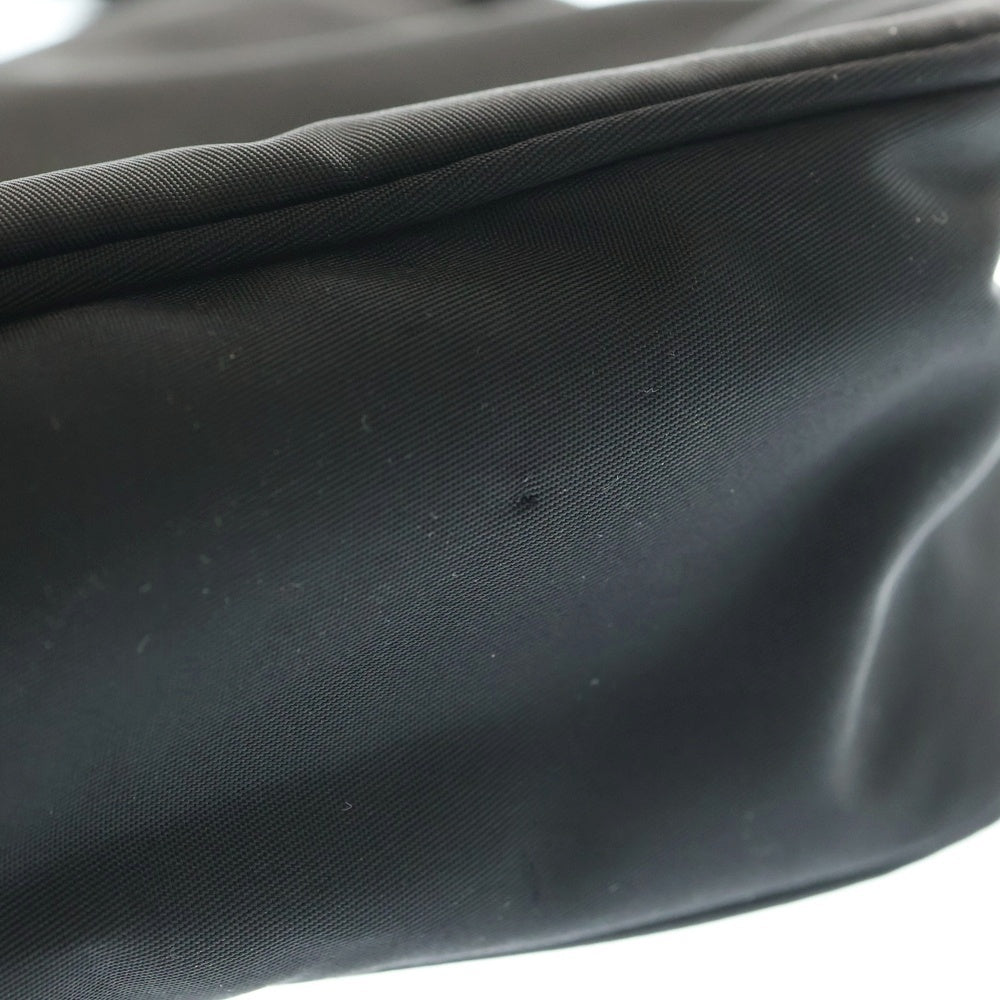 PRADA(プラダ) トライアングルロゴプレート ナイロン ハンドバッグ シルバー金具 ブラック