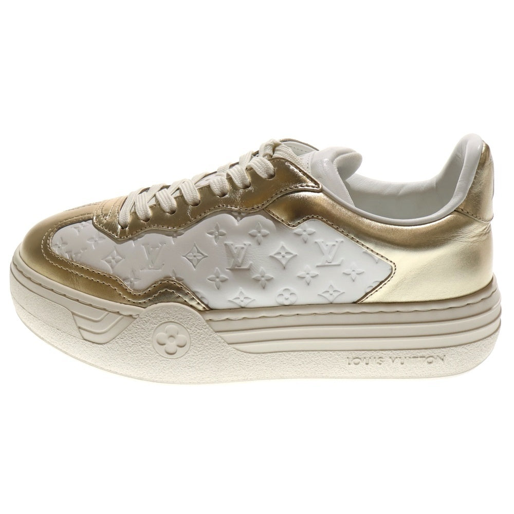 LOUIS VUITTON(ルイヴィトン) LVグルービー モノグラム エンボス メタリックレザー レースアップ 厚底 ローカットシューズ スニーカー ホワイト/ゴールド レディース 1ACHGK