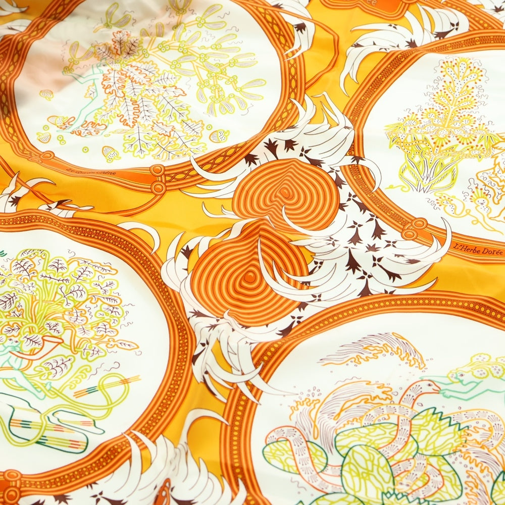 HERMES(エルメス) カレ90 LEGENDE BRODEE シルクスカーフ オレンジ