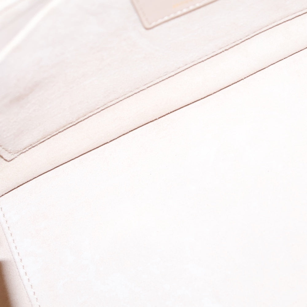 Christian Dior(クリスチャンディオール) レディ 95.22 ミディアム カナージュ ラムスキン レザー ハンド ショルダーバッグ ゴールド金具 ベージュ