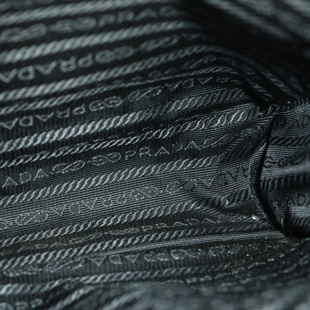 PRADA(プラダ) 三角ロゴ ショルダーバッグ ミニバッグ ブラック ナイロン×レザー シルバー金具