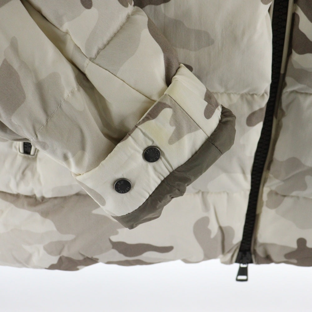 MONCLER(モンクレール) CHIMAY シメイ カモフラ 迷彩総柄 ワッペンロゴ フーデッド ジップアップ ダウンジャケット ベージュ 320914197205 54954