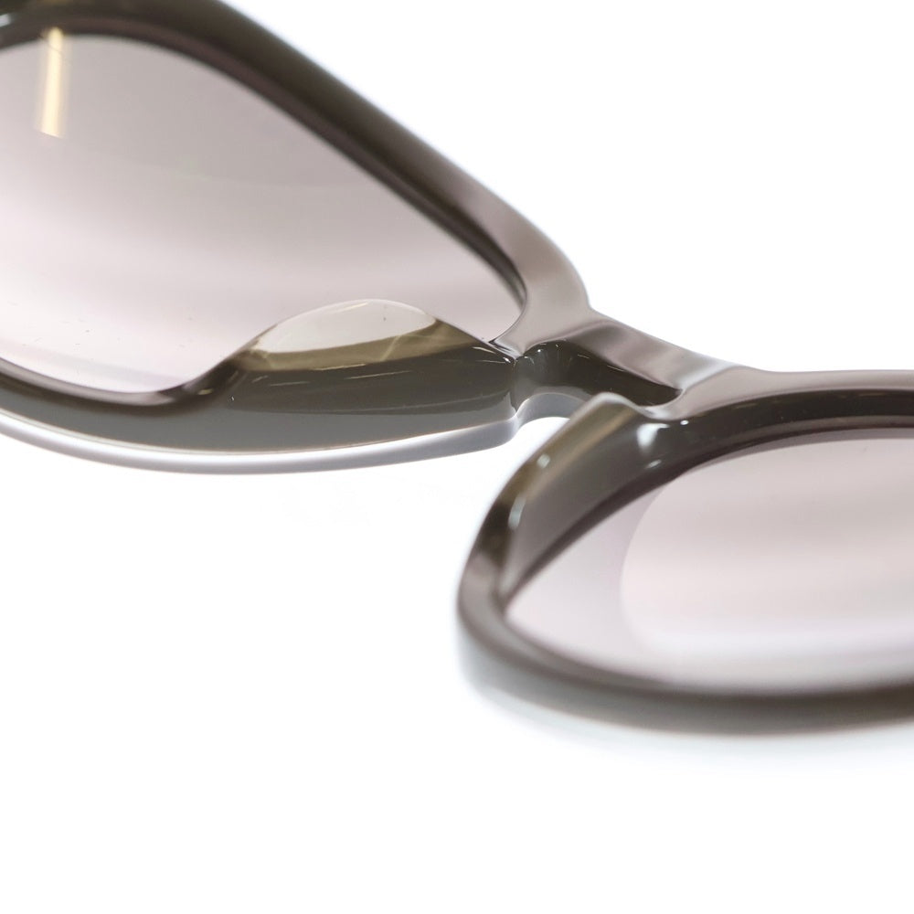 PRADA(プラダ) セルフレーム サングラス グレー 56□18 アイウェア SPR17R レディース