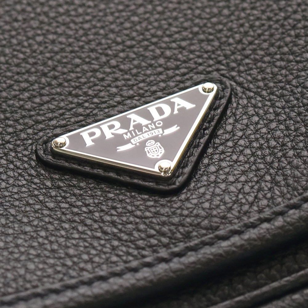 PRADA(プラダ) トライアングルロゴ ショルダーバッグ ブラック レザー