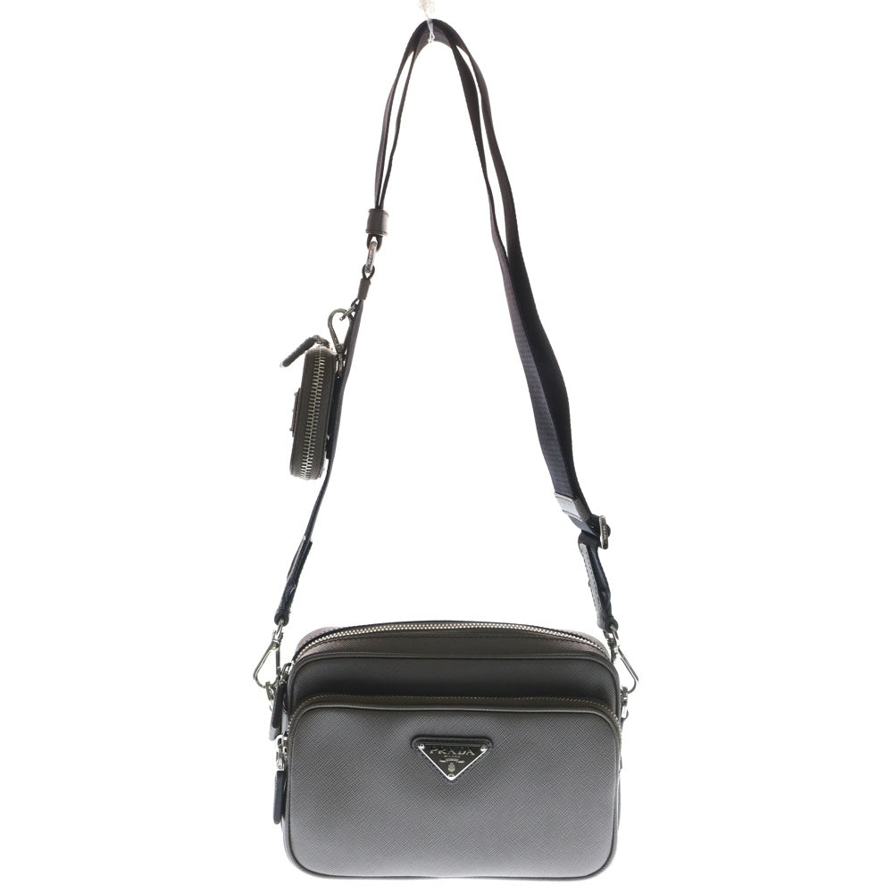 PRADA(プラダ) サフィアーノレザー トライアングルロゴプレート ショルダーバッグ グレー 2VH170 三角ロゴ レディース