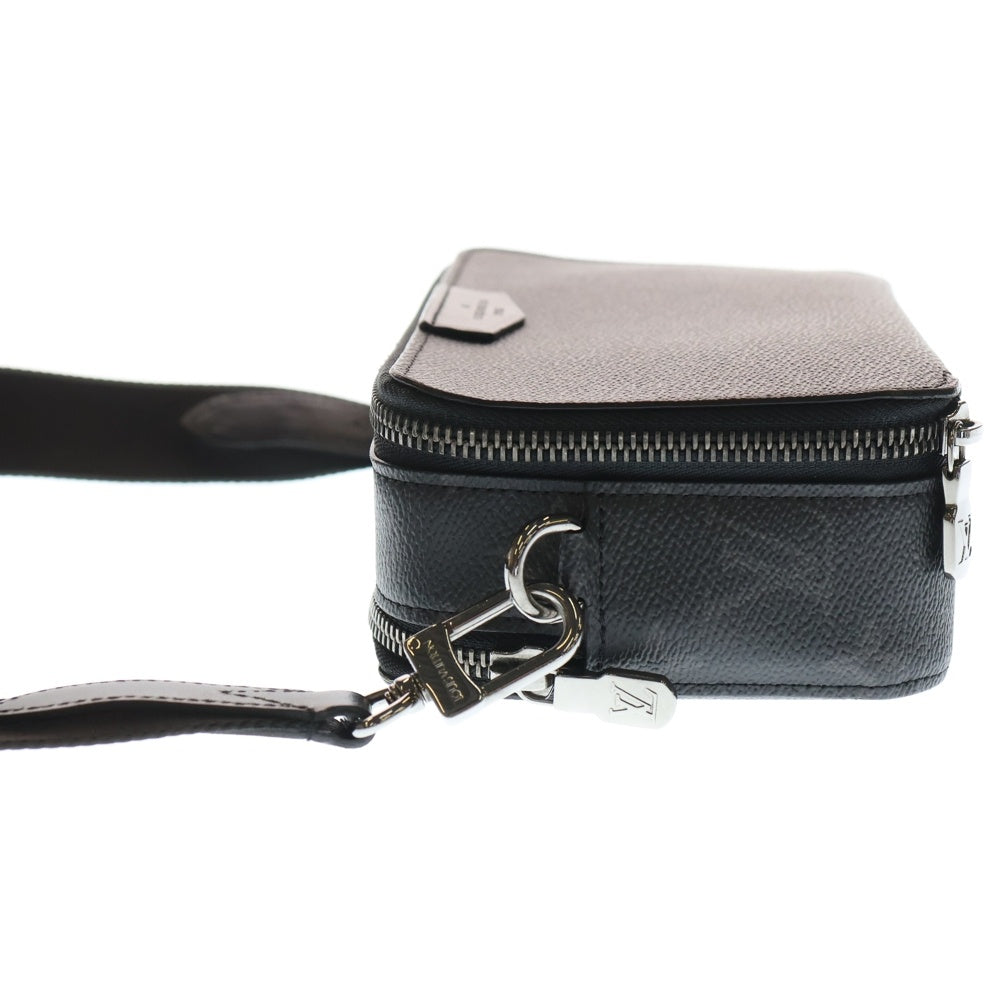 LOUIS VUITTON(ルイヴィトン) モノグラムエクリプス アルファ・ウエアラブルウォレット ショルダーバッグ ブラック PVCレザー M81260 シルバー金具