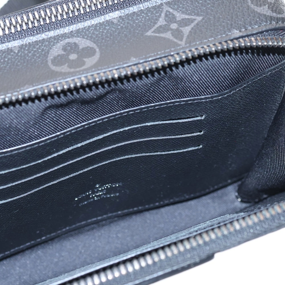 LOUIS VUITTON(ルイヴィトン) モノグラムエクリプス アルファ・ウエアラブルウォレット ショルダーバッグ ブラック PVCレザー M81260 シルバー金具