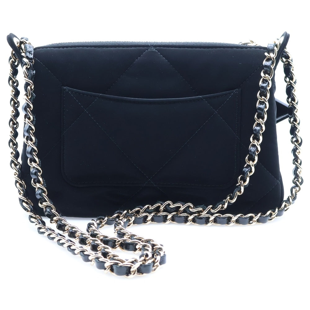 CHANEL(シャネル) マトラッセ ココネージュ チェーンクラッチ ベルベット エフェクト ナイロン ショルダーバッグ ゴールド金具 ブラック AP4771 レディース