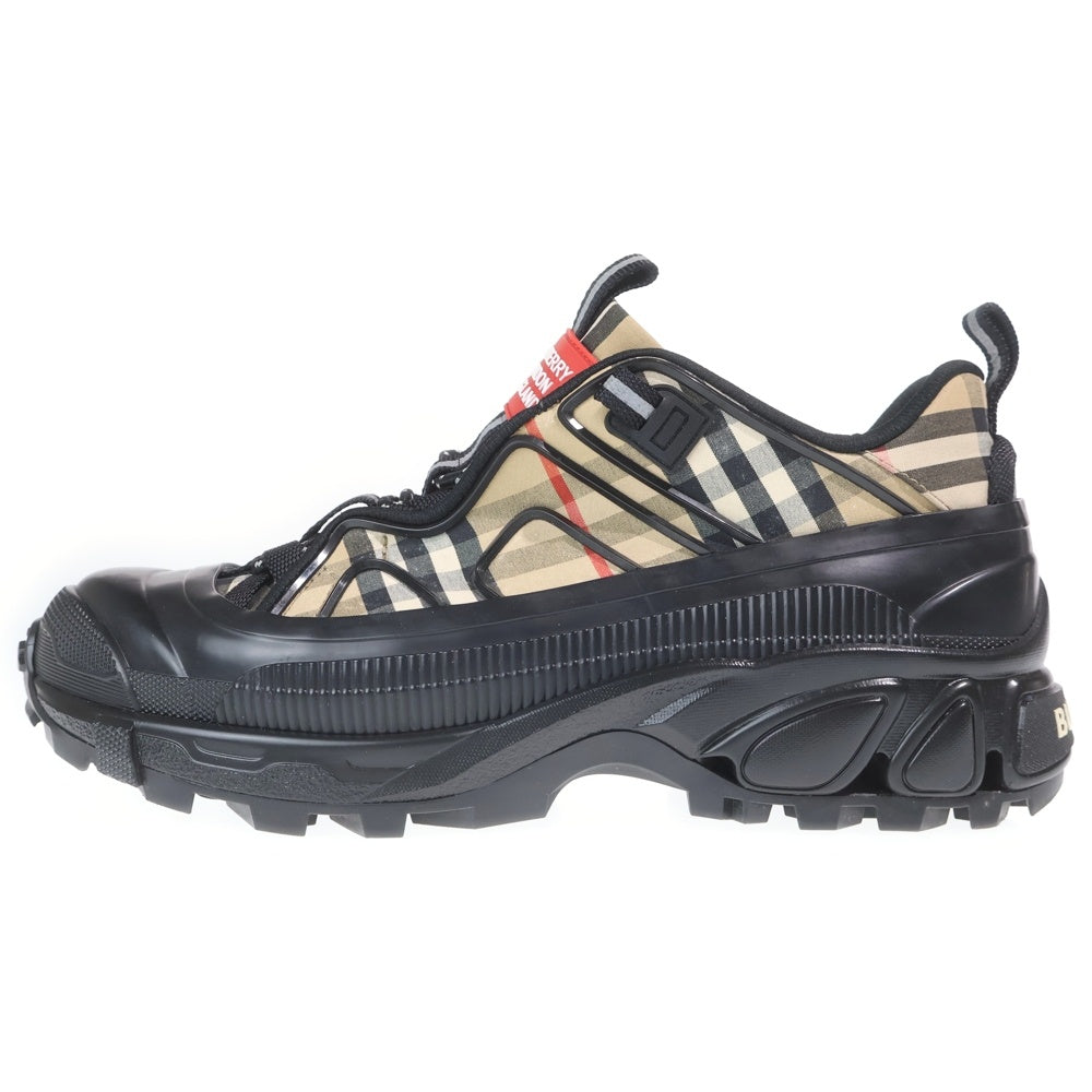 BURBERRY(バーバリー) アーサー ノバチェック柄 レースアップ ローカットシューズ スニーカー ブラック/ベージュ 8056921