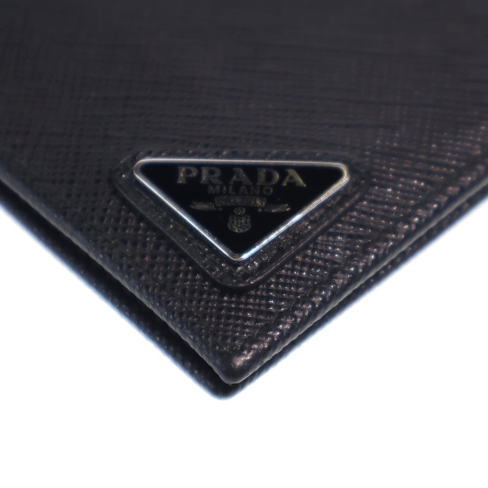 PRADA(プラダ) サフィアーノ トライアングルロゴ マネークリップ ウォレット 二つ折り財布 カードケース ブラック レザー 2MN077 シルバー金具