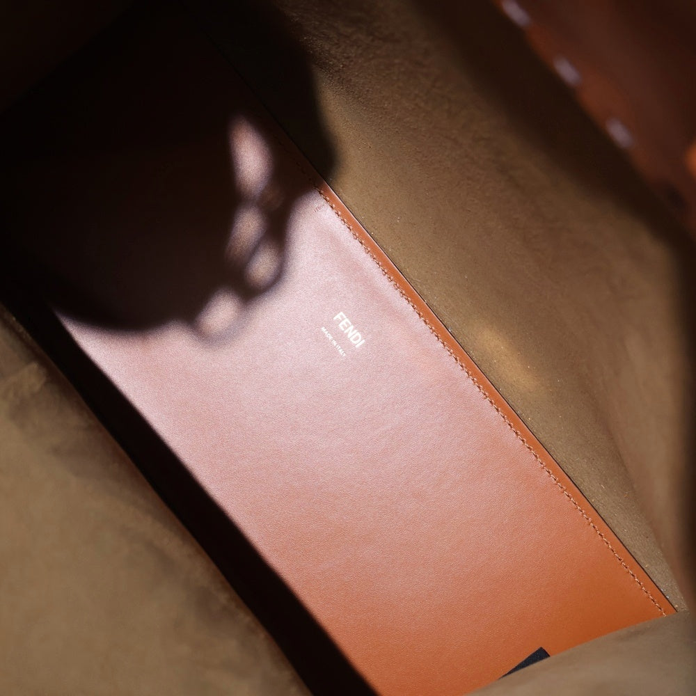 FENDI(フェンディ) サンシャイン ミディアム 2WAYバッグ ショルダーバッグ トートバッグ ハンドバッグ ブラウン レザー ゴールド金具 レディース