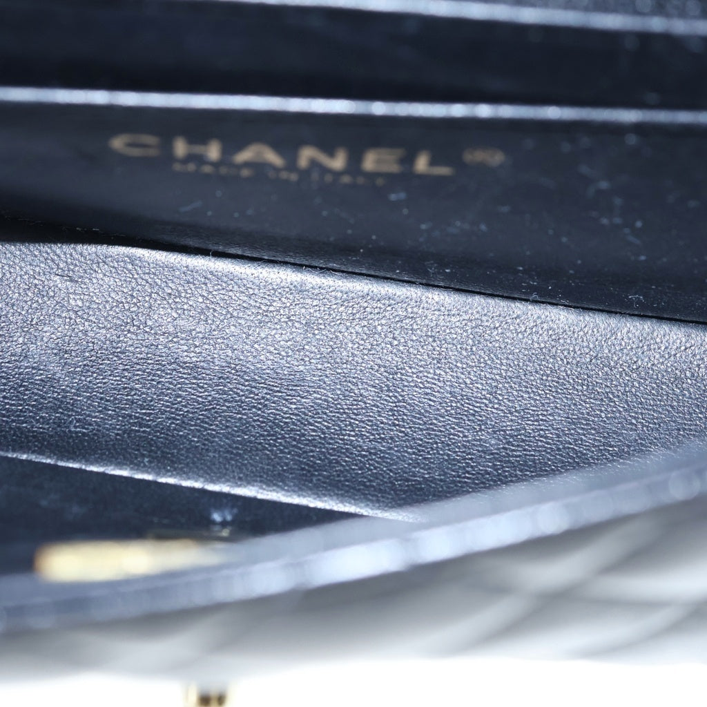 CHANEL(シャネル) ミニマトラッセ19 ラムスキン レザー Sフラップ Sチェーン ショルダーバッグ ブラック ゴールド金具 プレート A69900 レディース