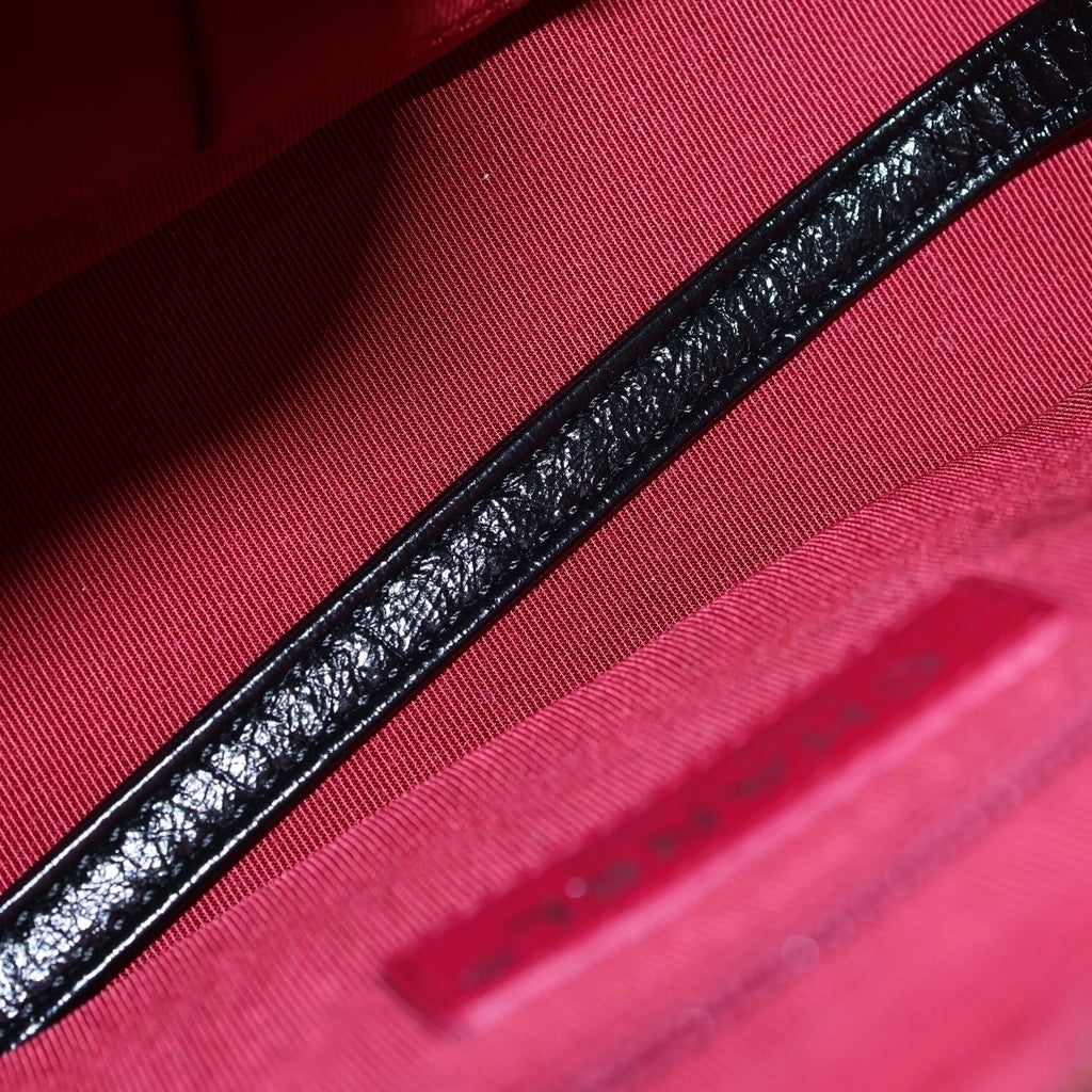 CHANEL(シャネル) ガブリエル ドゥ シャネル スモール ショルダーバッグ ブラック レザー A91810 シルバー×ゴールド金具 レディース