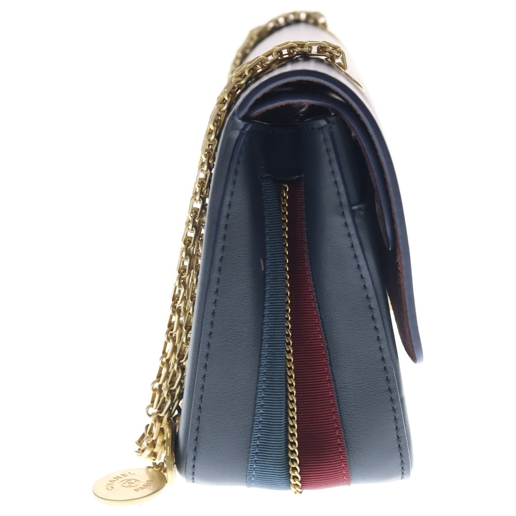 CHANEL(シャネル) 2.55 メダルチャーム レザー Wフラップ Wチェーン ショルダーバッグ ネイビー ゴールド金具 26番台 レディース