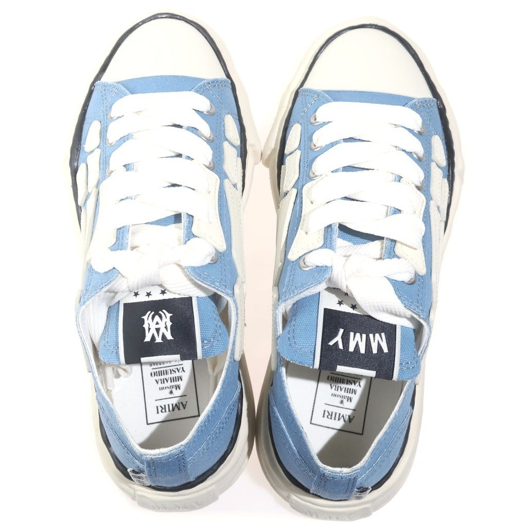 AMIRI(アミリ) AMIRI MMY BONES X MAISON MIHARA YASUHIRO SKY スカイ キャンバス OG ソール ロートップ スニーカー #43 ブルー C13FW701 メンズ