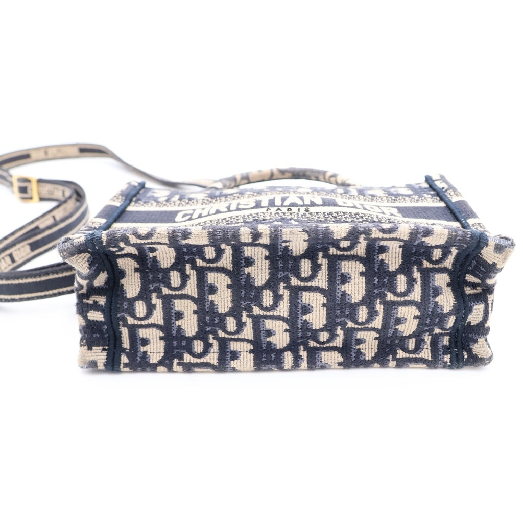 Christian Dior(クリスチャンディオール) ブックトート ミニ オブリーク トートバッグ ジャガードキャンバス ベージュ/ネイビー S5573CRIW_M928 レディース