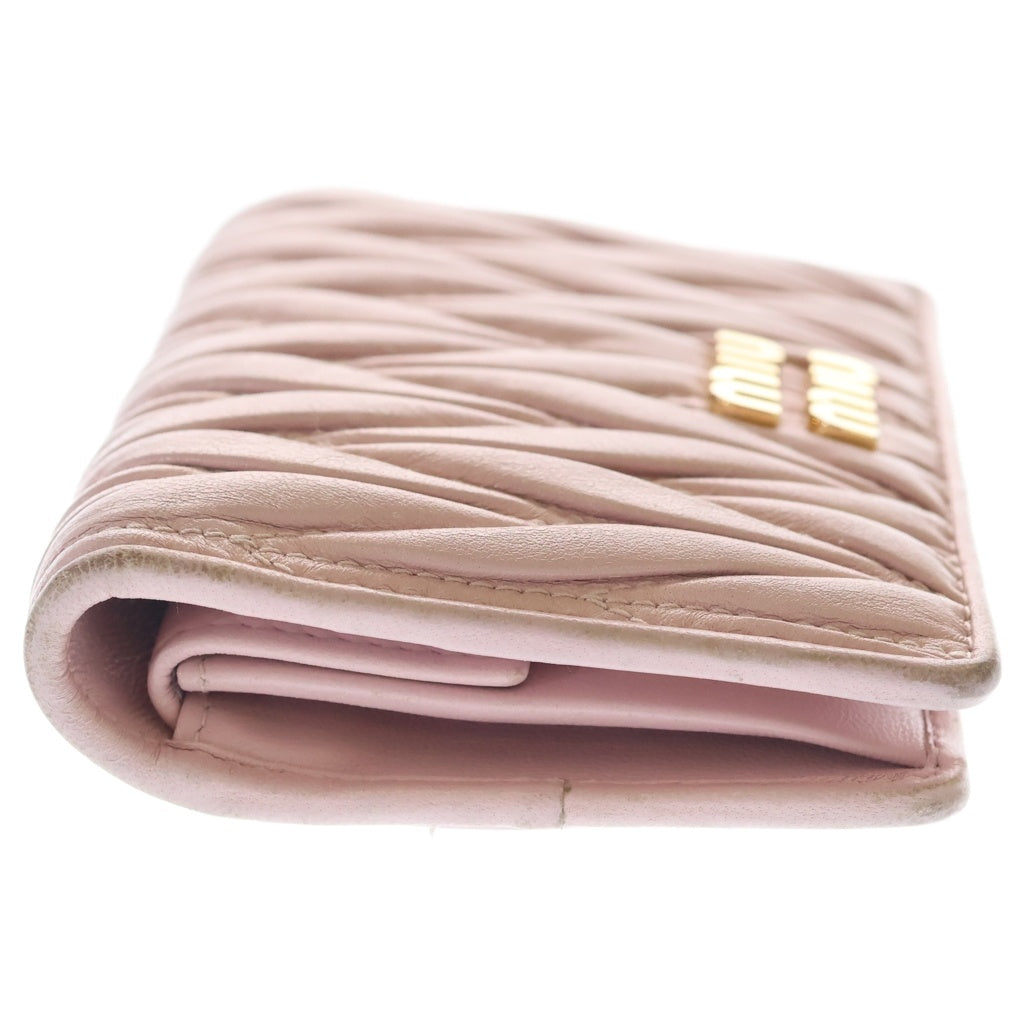 miumiu(ミュウミュウ) マテラッセ レザー ゴールド金具 二つ折り財布 コンパクトウォレット アラバスターピンク 5MV204 レディース