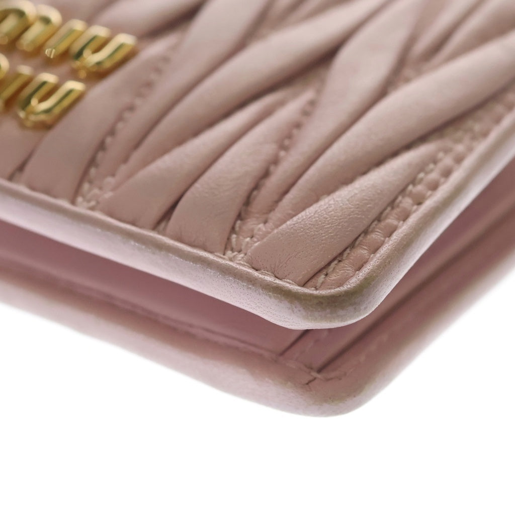 miumiu(ミュウミュウ) マテラッセ レザー ゴールド金具 二つ折り財布 コンパクトウォレット アラバスターピンク 5MV204 レディース