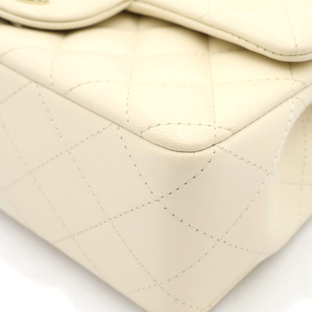 CHANEL(シャネル) マトラッセ20 ラムスキン レザー Sフラップ Sチェーンショルダーバッグ ゴールド金具 ライトベージュ A69900 レディース