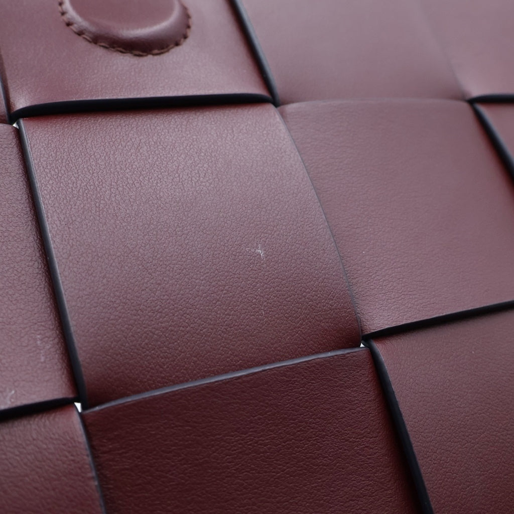 BOTTEGA VENETA(ボッテガヴェネタ) カセット マキシイントレチャート レザー ショルダーバッグ ネイビー 739351 レディース