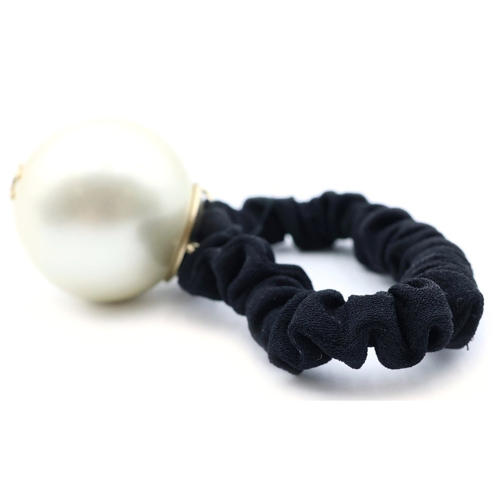 CHANEL(シャネル) ココマークパールシュシュ ヘアゴム フェイクパール F21V レディース