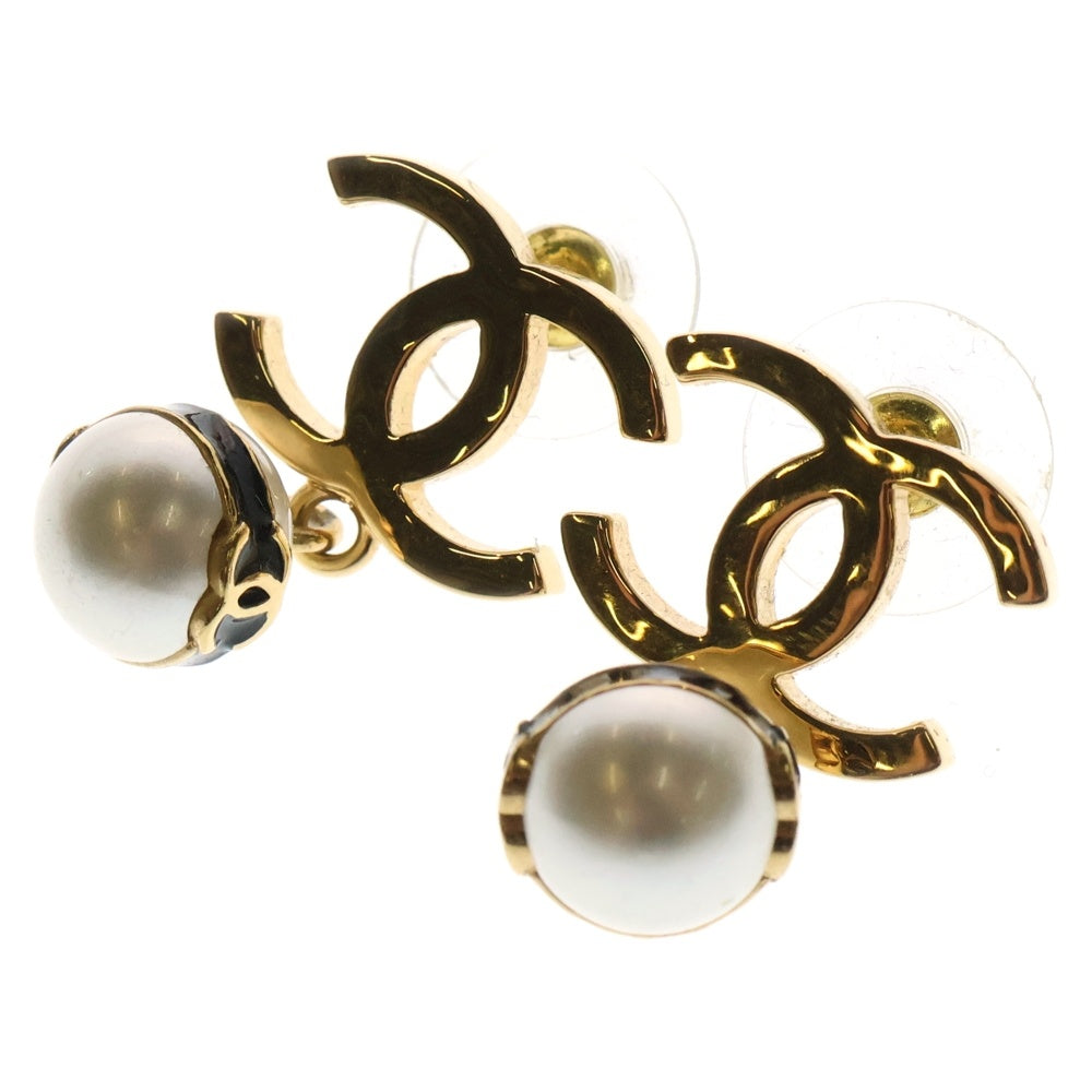 CHANEL(シャネル) ココマーク フェイクパール ピアス ゴールド GP アクセサリー B24S