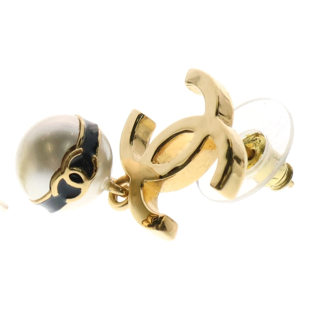 CHANEL(シャネル) ココマーク フェイクパール ピアス ゴールド GP アクセサリー B24S