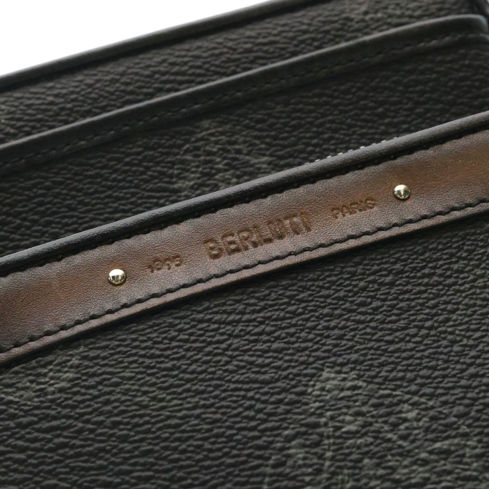 Berluti(ベルルッティ) マイルズ レザーロゴメッセンジャーバッグ ショルダーバッグ ブラック