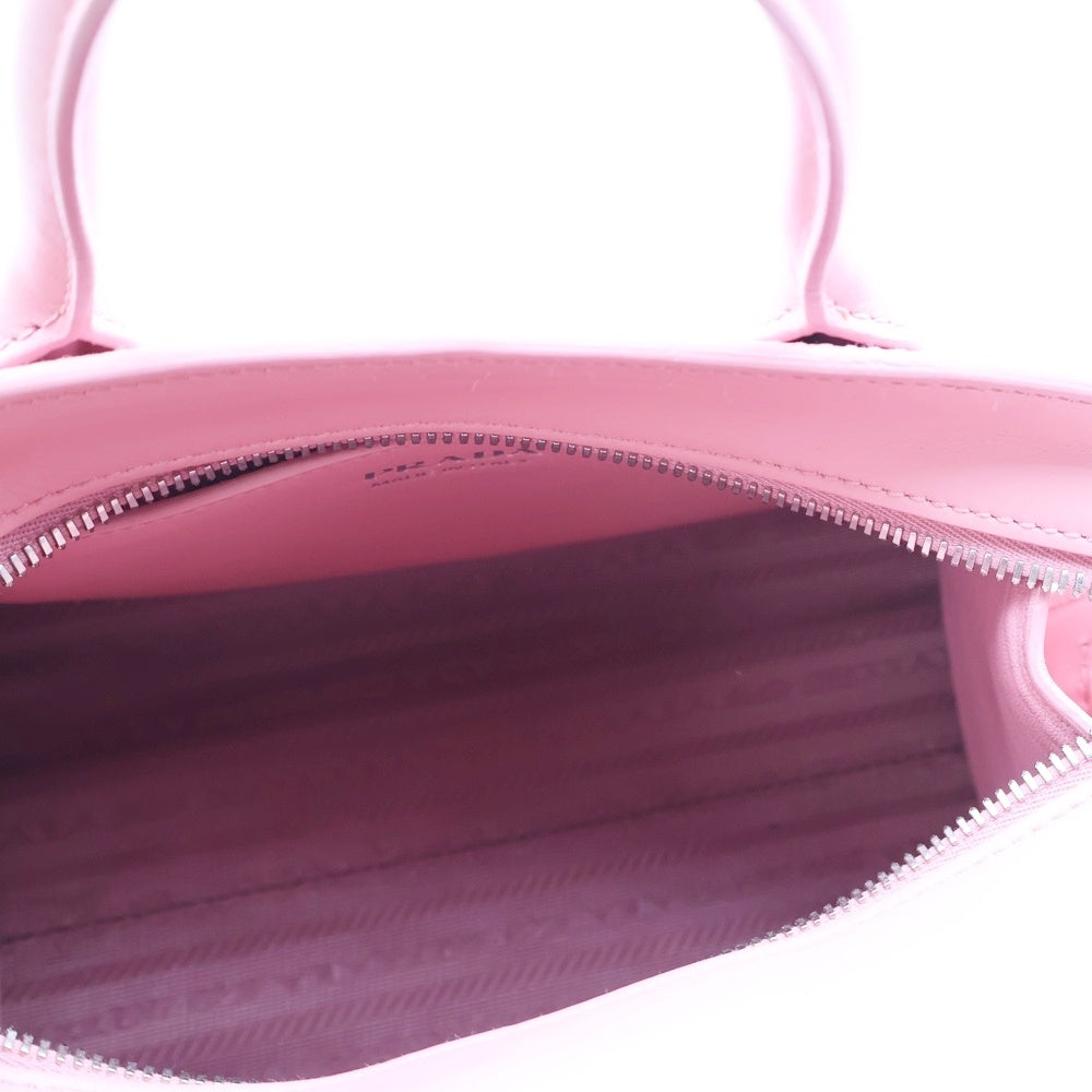 PRADA(プラダ) トライアングルロゴ モノクローム 2WAY サフィアーノレザーハンドバッグ ショルダーバッグ ピンク レディース 1BA269