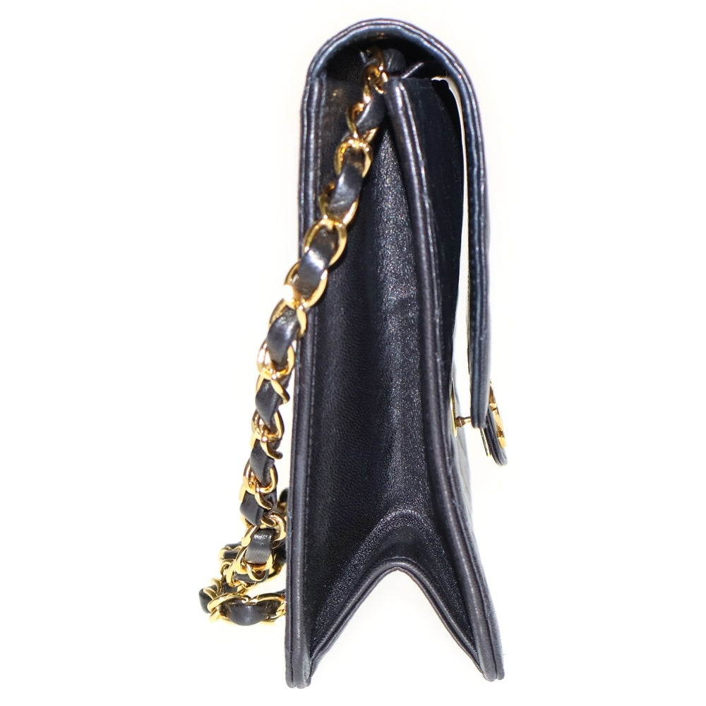 CHANEL(シャネル) マトラッセ ココマーク ラムスキン プッシュロック ラムスキン GD金具 Sフラップレザーチェーンショルダーバッグ ブラック
