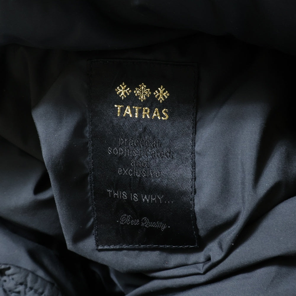 TATRAS(タトラス) ワッペンロゴ フーデッド ジップアップ ダウンジャケット ブラック MTA-439-12TE