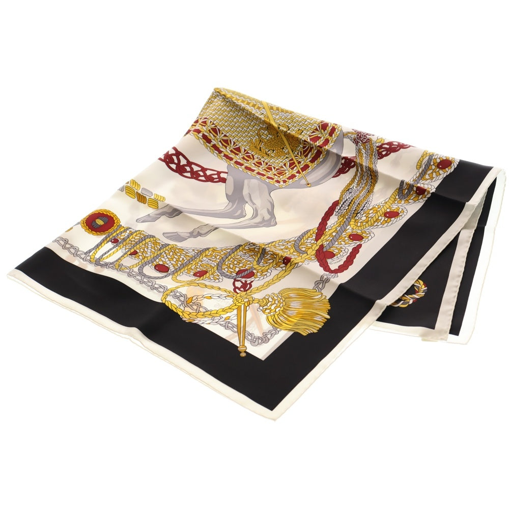 HERMES(エルメス) カレ90 ティンパニ奏者 シルクスカーフ ホワイト×ブラック