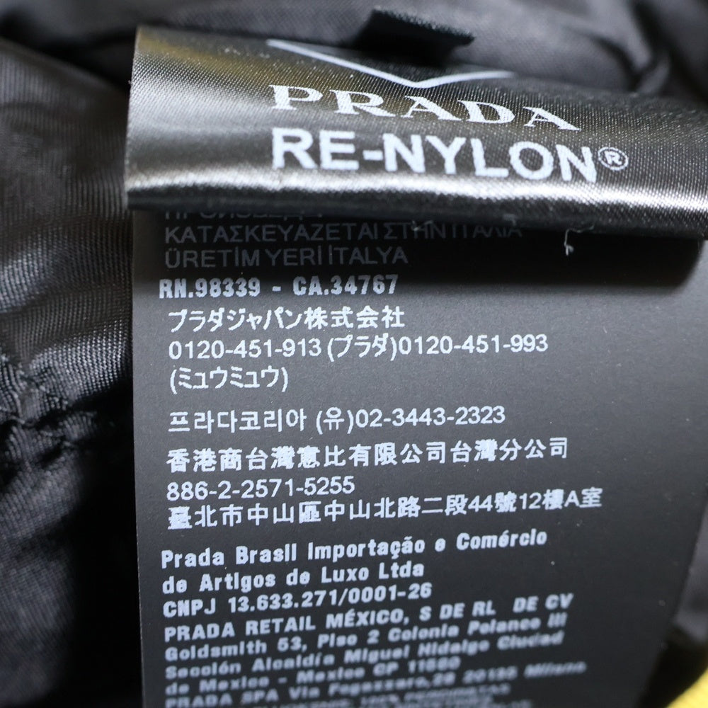 PRADA(プラダ) 24AW Re-Nylon ロゴパッチ付ナイロンボンバージャケット ブルゾン ブラック/イエロー SGC725