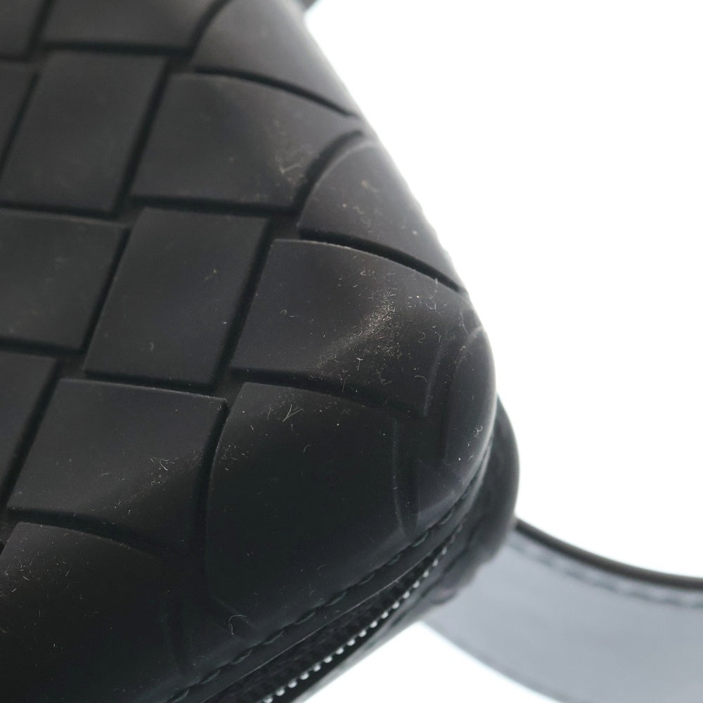 BOTTEGA VENETA(ボッテガヴェネタ) イントレチャート ショルダーバッグ ブラック ラバー×レザー 778706