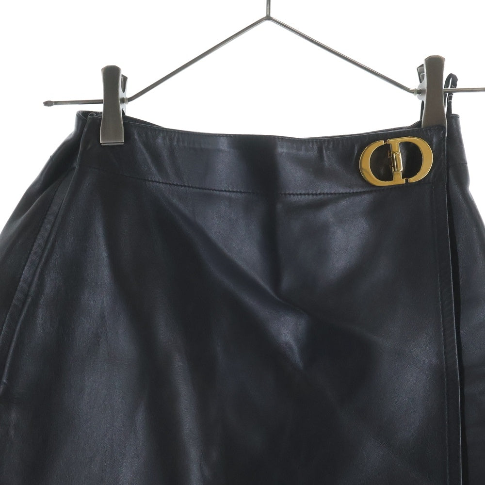 Christian Dior(クリスチャンディオール) CDバックルラムレザーショートパンツ ブラック 045P45AL015 レディース
