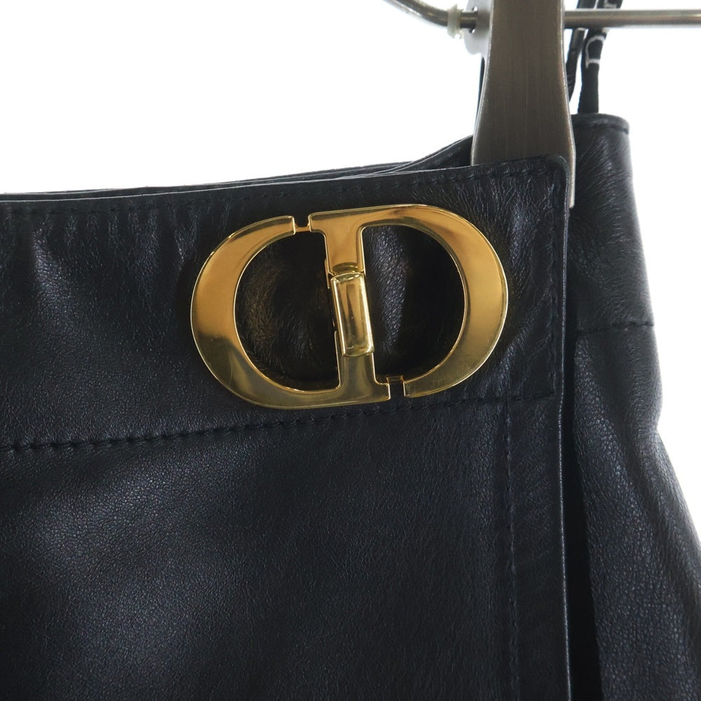Christian Dior(クリスチャンディオール) CDバックルラムレザーショートパンツ ブラック 045P45AL015 レディース