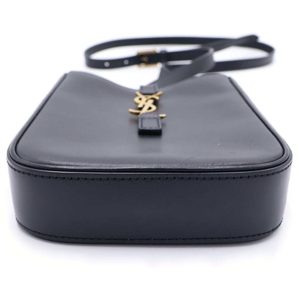 SAINT LAURENT PARIS(サンローランパリ) サンローラン ショルダーバッグ ミニバッグ フォンショルダー ブラック カーフスキン 735214 ゴールド金具 レディース