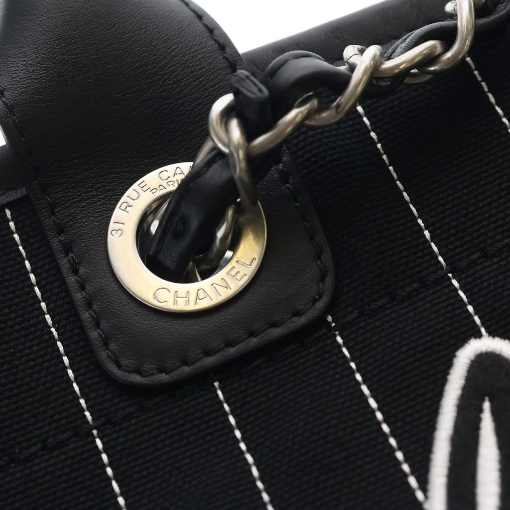 CHANEL(シャネル) ドーヴィルMM キャンバス ロゴ刺繍 トートバッグ ハンドバッグ ブラック レザー×キャンバス A66941 シルバー金具 レディース